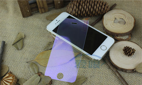 防藍(lán)光鋼化玻璃貼膜護(hù)屏更護(hù)眼